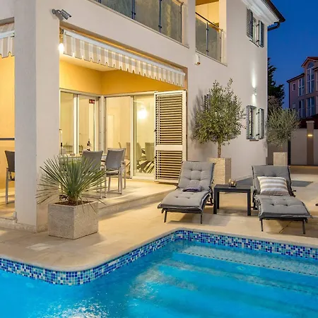 Villa Luxoria