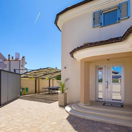 Luxoria Βίλα Peroj